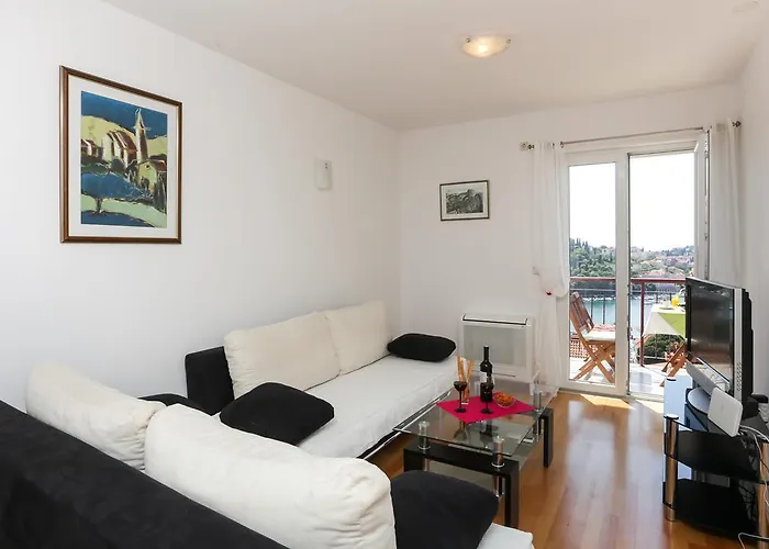 Apartment Maya